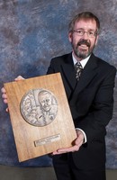 Dr Ian Suckling, pictured with his Appita Oertel Nadelbaum Distinguished Service Award